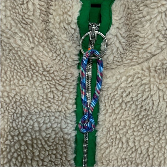 Urban Outfitters Beige Fleece Jacket with Blue Pockets and Green Trim - Picture 6 of 13